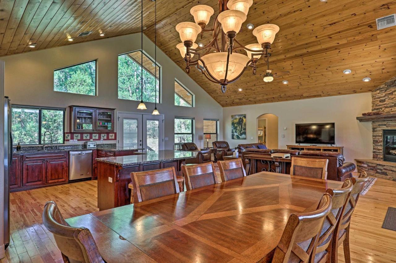 Serene Lakeside Cabin With Decks And Edler Lake Views! Pinetop-Lakeside Kültér fotó