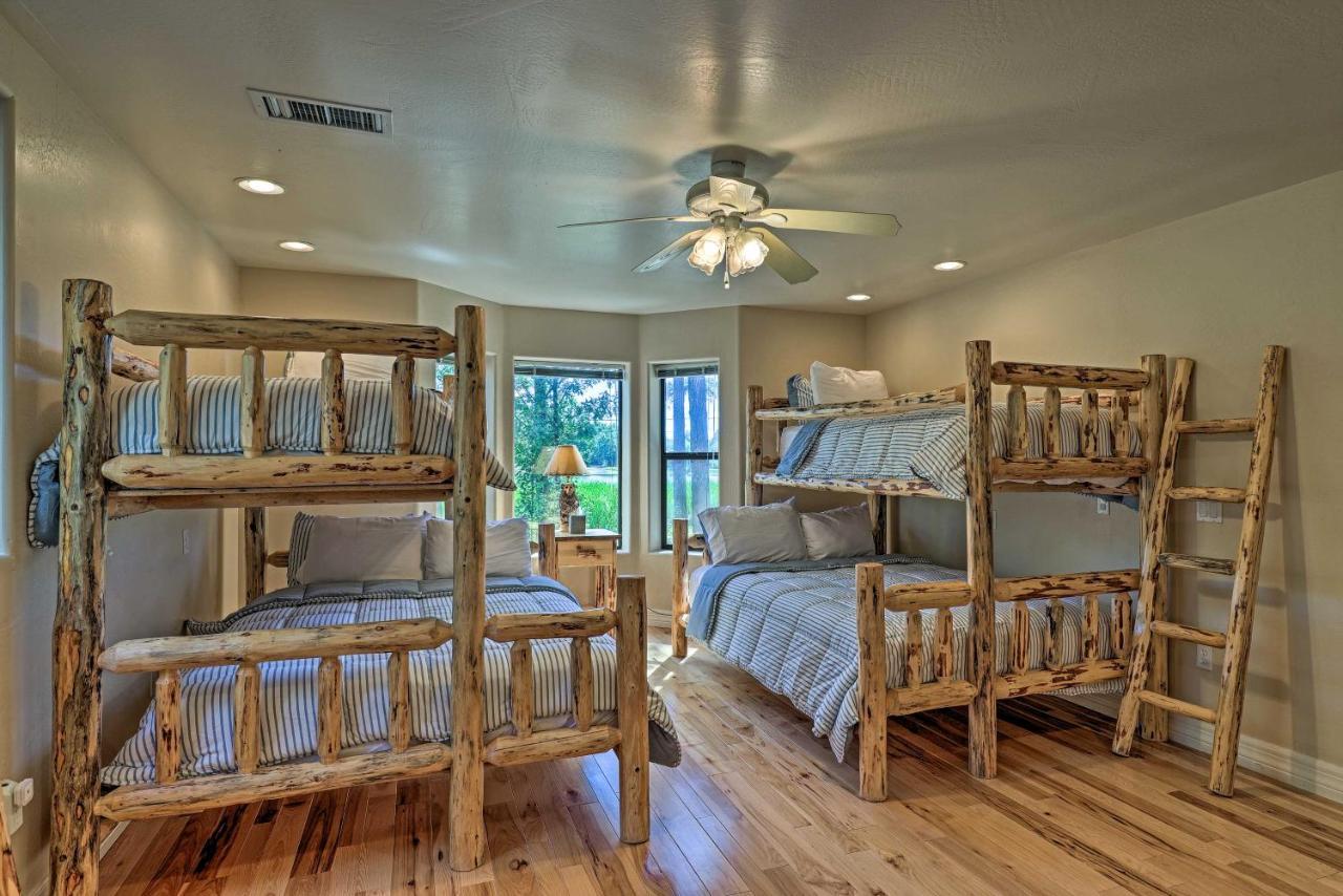 Serene Lakeside Cabin With Decks And Edler Lake Views! Pinetop-Lakeside Kültér fotó